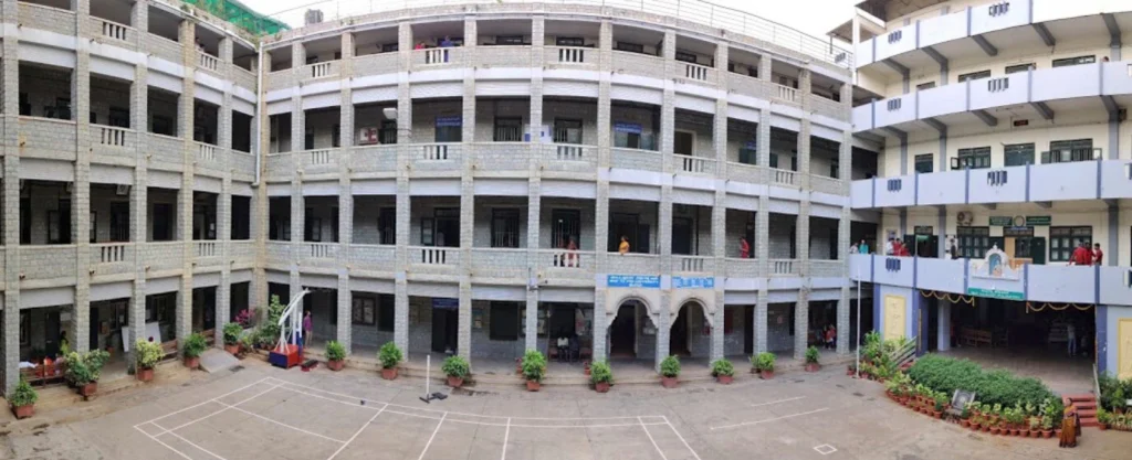 MES Pre-University College