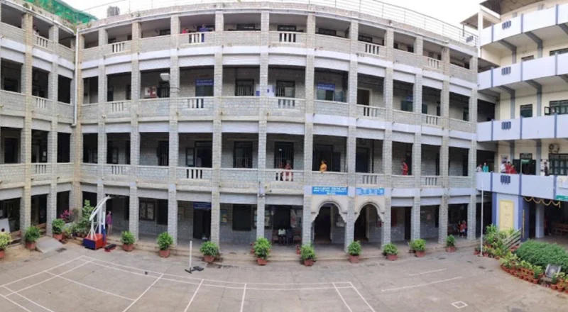 MES Pre-University College