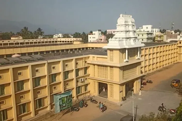 Sri Sarada College for Women